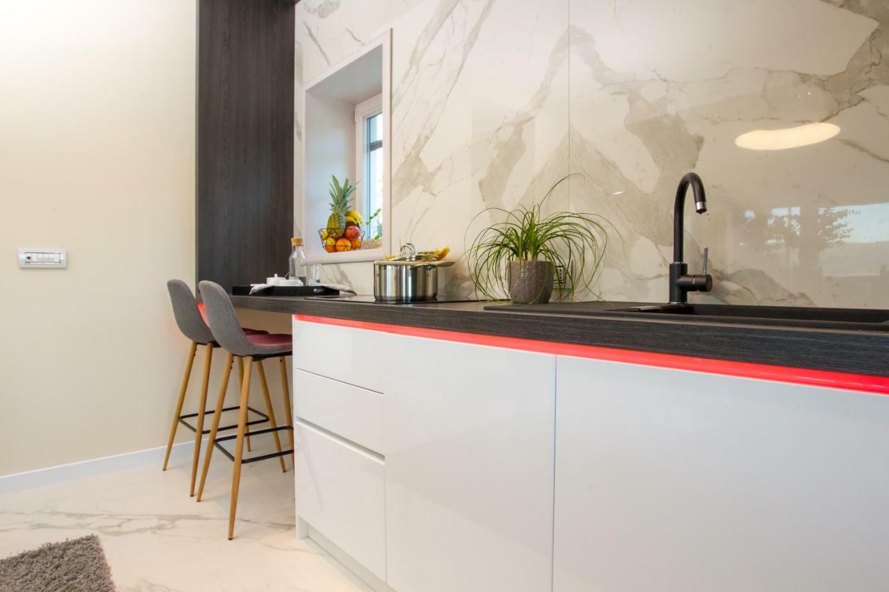Apartmani Paklenica Noa Starigrad Paklenica Dış mekan fotoğraf