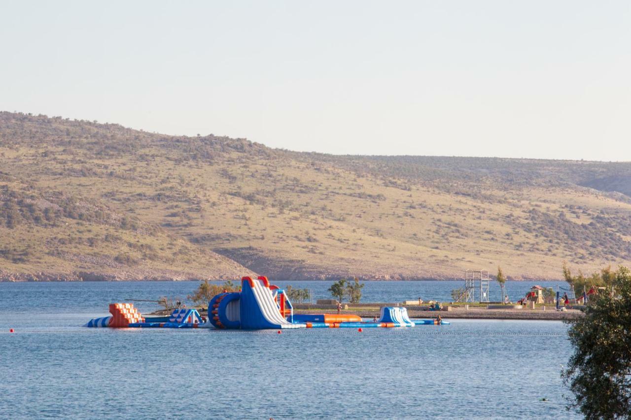 Apartmani Paklenica Noa Starigrad Paklenica Dış mekan fotoğraf